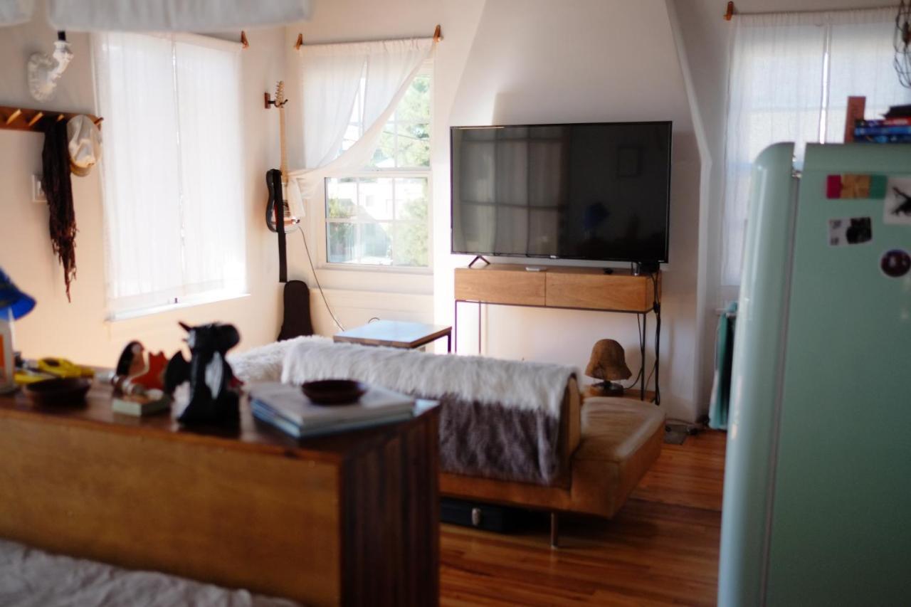 Gorgeous Home In Trendy Echo Park Лос-Анджелес Экстерьер фото